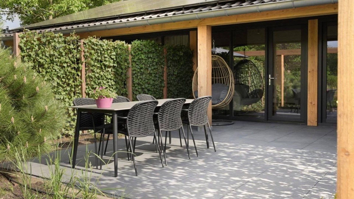 Municipality of Ede House | Luxury Vide home in a particularly unique location!