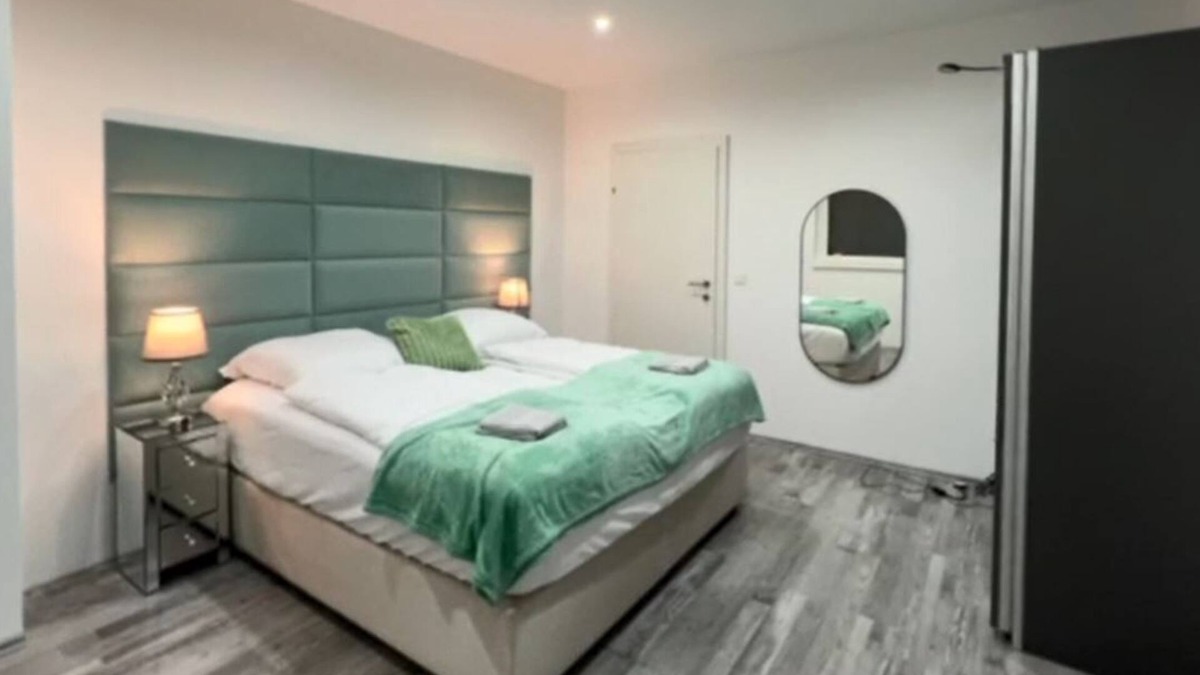 Stammersdorf Villa | Luxury Vienna Villa: Haven for Vienna Explorers
