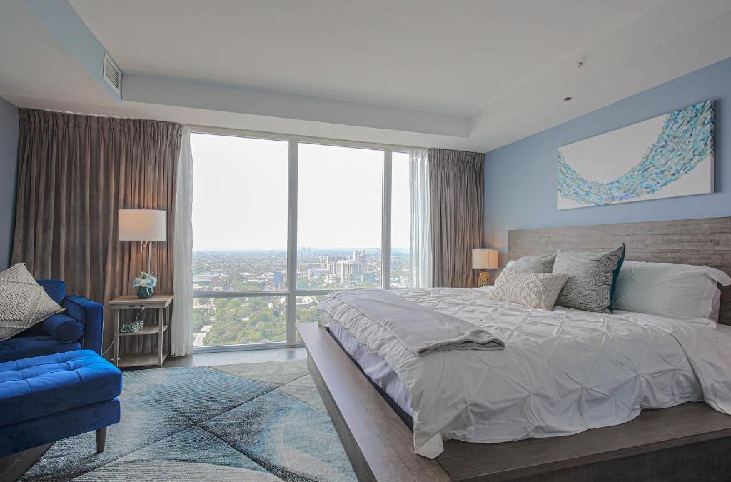 Bay Cloverhill Apartment | Luxury view in Toronto Downtown 3 Bedroom 2.5 Bathroom 1 Parking