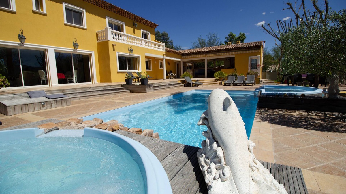 Le Luc Villa | Luxury villa 160 m2 air-conditioned, fenced garden 4000m2, swimming pool, heated jacuzzi, animals