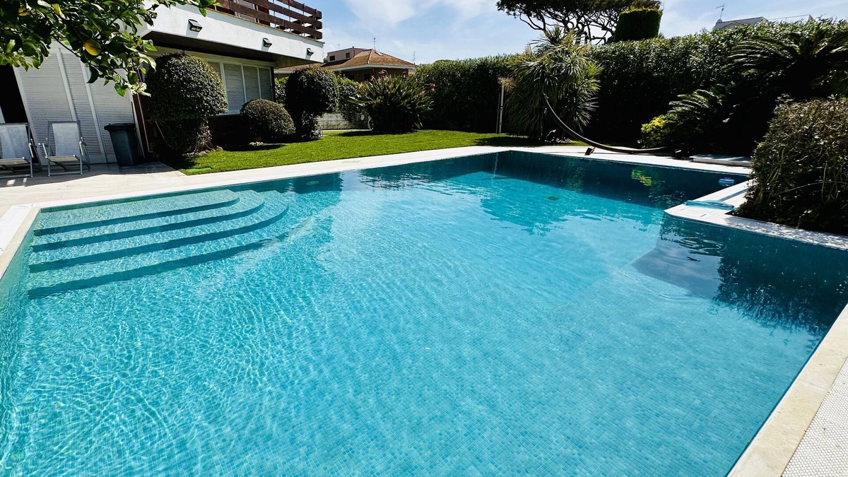 Fregenae Villa | Luxury villa a few meters from the sea, whirlpool and private swimming pool