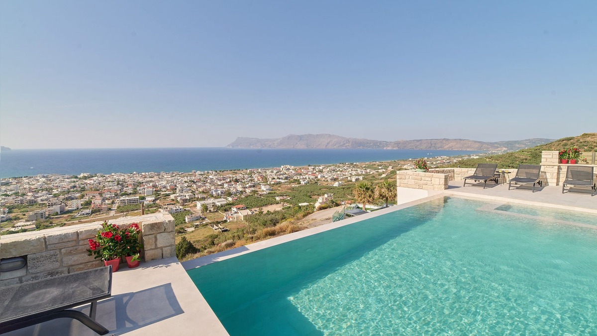 Kissamos Villa | Luxury Villa Argi Infinity Pool