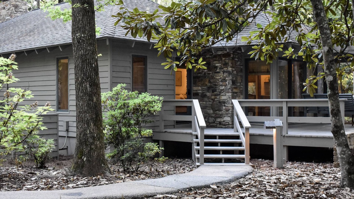 Pine Mountain Villa | Luxury Villa at Callaway Gardens in Beautiful Pine Mountain, GA -Family Friendly