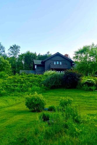 Moscow Villa | Luxury Villa at Stowe & Trapp with Exceptional Mountain Views & Resort Amenities