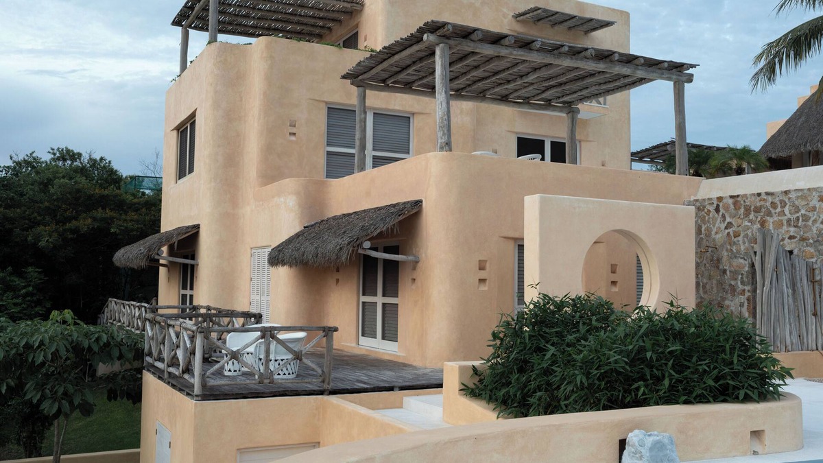 Costa Careyes Villa | Luxury Villa: Beachfront & Premium Services
