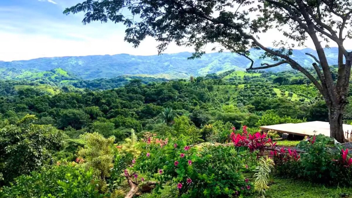 San Mateo Villa | Luxury Villa Caoba- Private, Serene, Amazing Views