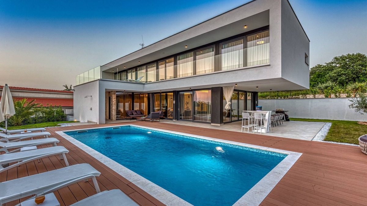 Rovinjsko Selo Villa | Luxury Villa Eleven near Rovinj for 10 persons only 4 km from the Beach