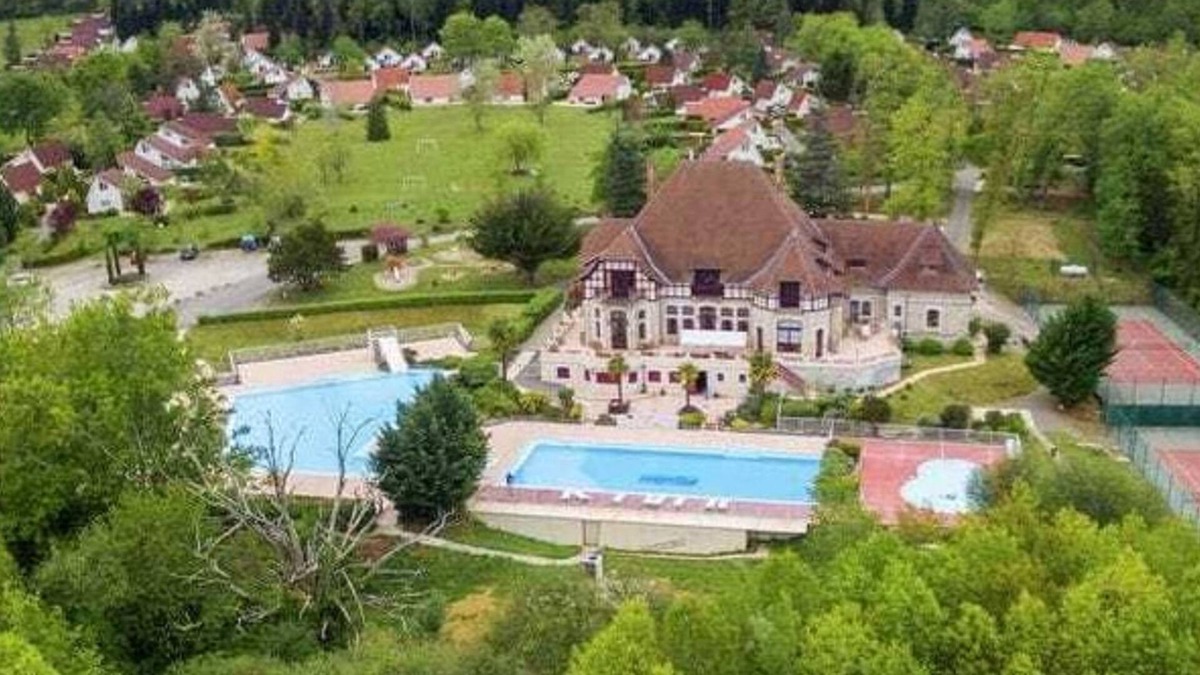 Daumazan-sur-Arize House | Luxury villa on park with 2 pools