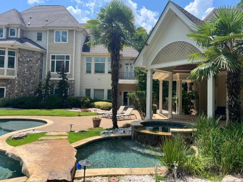 Raleigh Villa | Luxury Villa in Cary - Raleigh