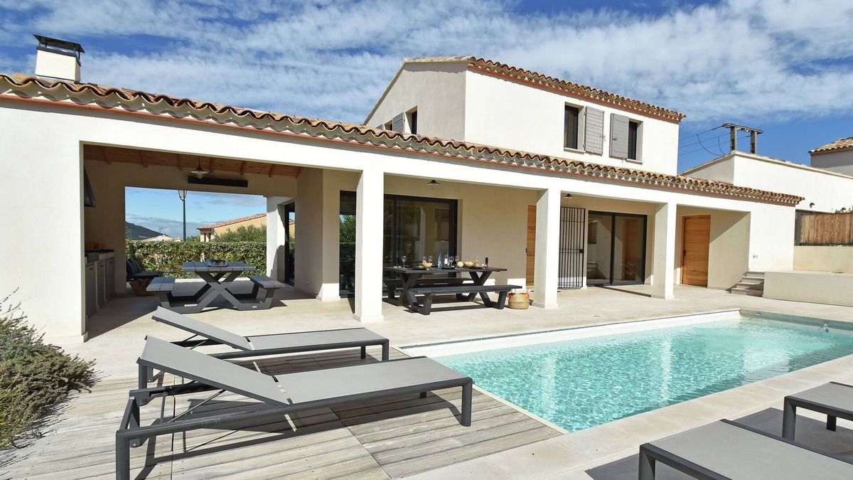 Malaucene Villa | Luxury Villa in Malaucène with Private Swimming Pool