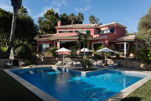 Zambujal Villa | Luxury Villa in Sesimbra BreakFast Pool Tennis