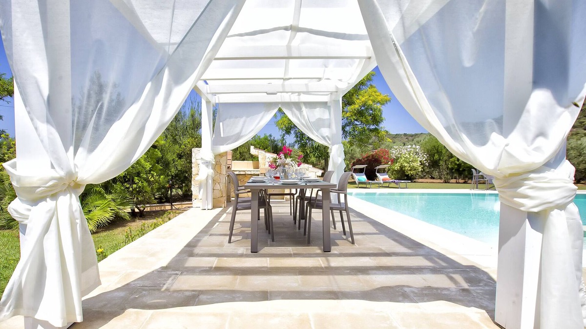 Alghero Villa | Luxury Villa Laura - new infinity pool, relax and privacy for your holidays