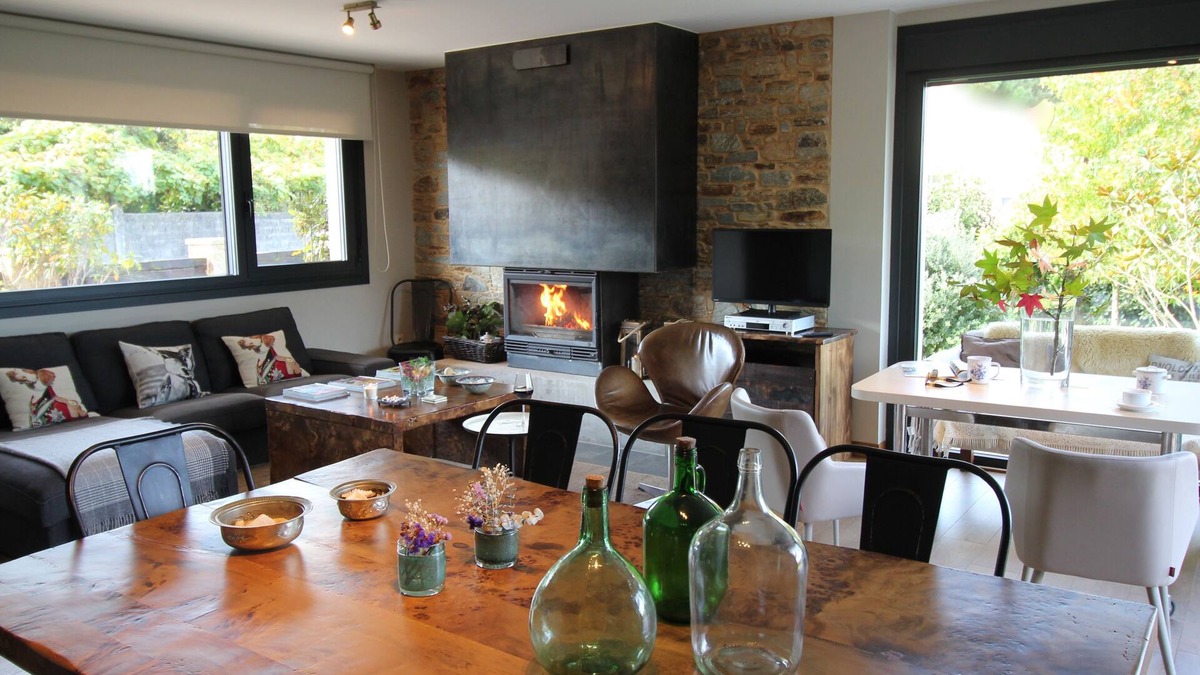 Carballo House | Luxury Villa near the beach with garden and swimming pool