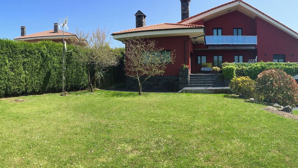 Valdemora Ski Chalet | Luxury villa, recreation, and relaxation in Oviedo surrounded by nature