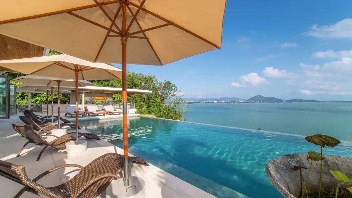 Talat Nuea Villa | Luxury Villa Skyfall Phuket Ocean View