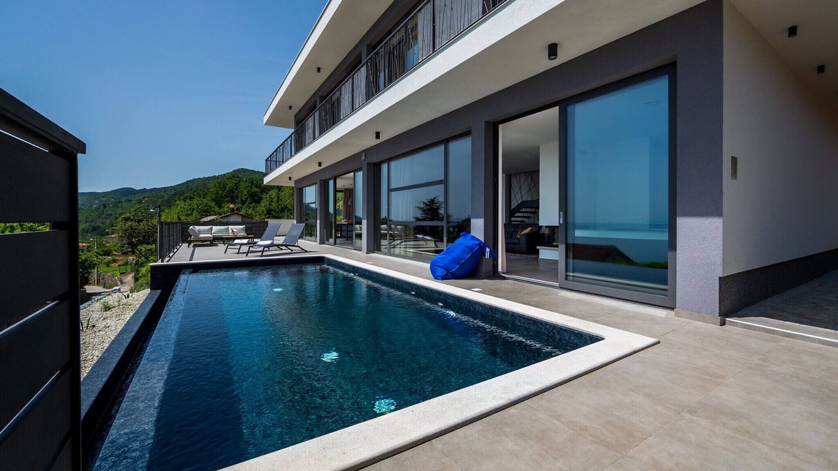 Opatija Villa | Luxury Villa The View in Opatija for 12 people with incredible sea view & wellness