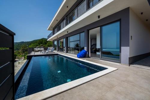 Opatija Villa | Luxury Villa The View in Opatija - for 12 people with incredible sea view & wellness