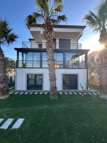 Ayvalik Apartment | Luxury Villa to the Sea on the Island of Cunda,PEARL MANSİON