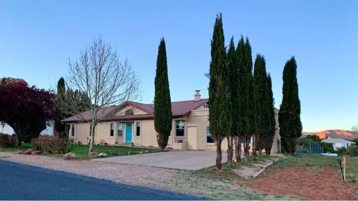 Kanab Villa | Luxury Villa w/Killer View 6 BR 3 bath 2 King Beds