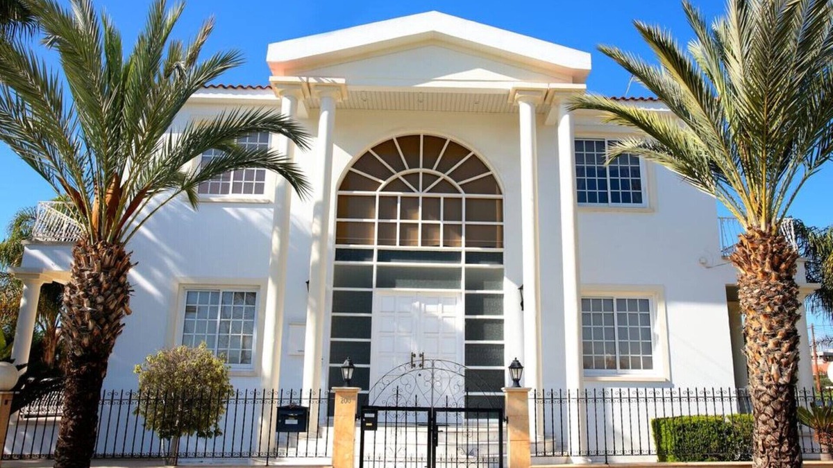 Aradippou Villa | Luxury Villa with a Classic Touch. Few minutes away from Larnaca Beach & Centre.