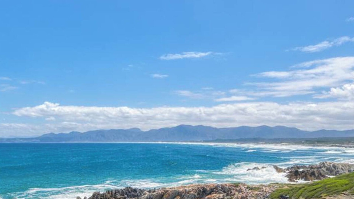 De Kelders Villa | Luxury villa with ocean views in De Kelders