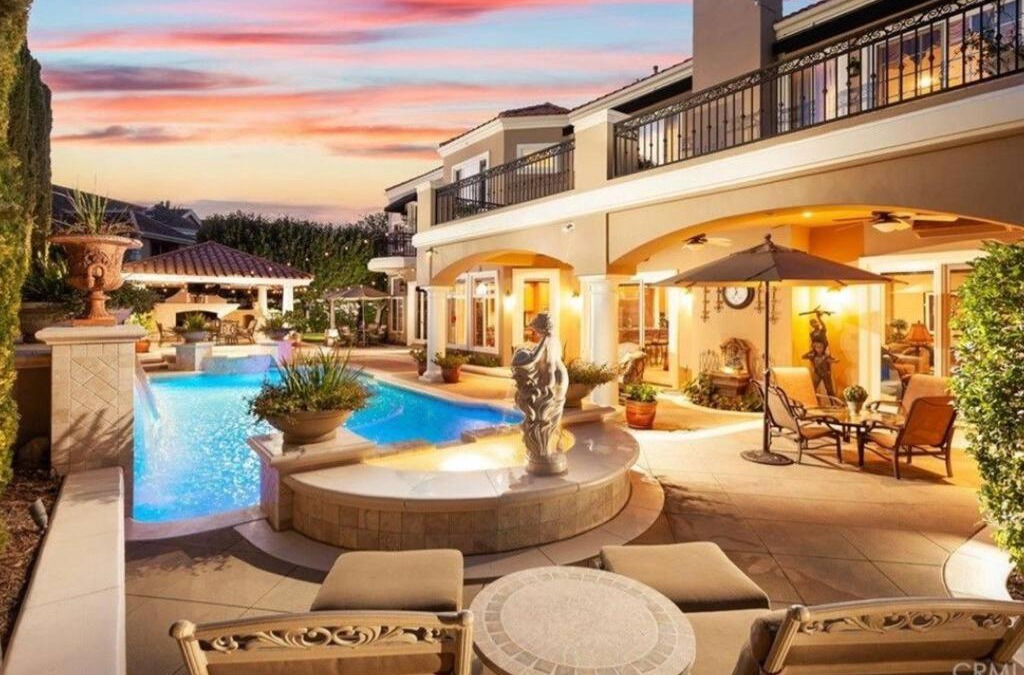 Laguna Hills Villa | Luxury Villa with Pool, Spa, Fitness Room & Movie Theater