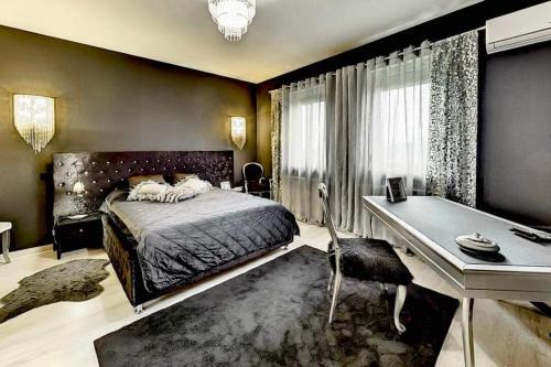 Kerepes Villa | Luxury Villa with Pool close to the Hungaroring