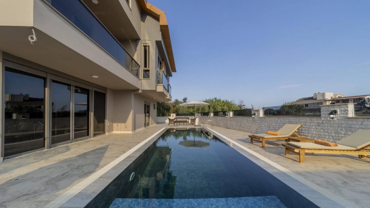 Lara Apartment | Luxury Villa with Private Pool Close to Lara Beach