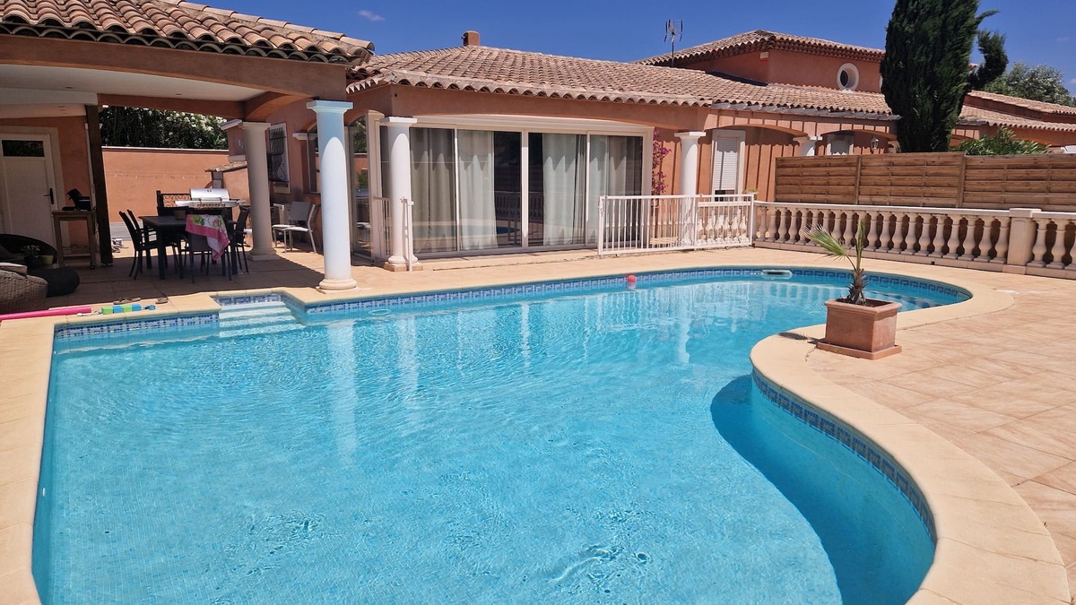 La Crau Villa | Luxury villa with private pool for 8 people