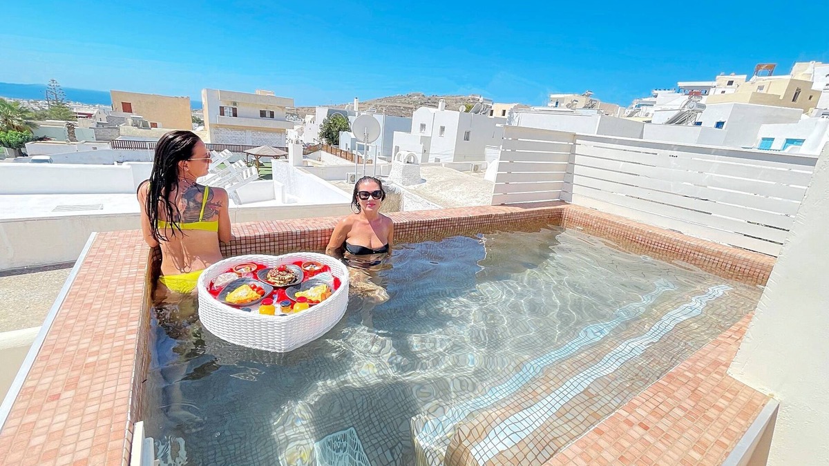 Emporio Villa | Luxury Villa with Rooftop Pool and Hammam