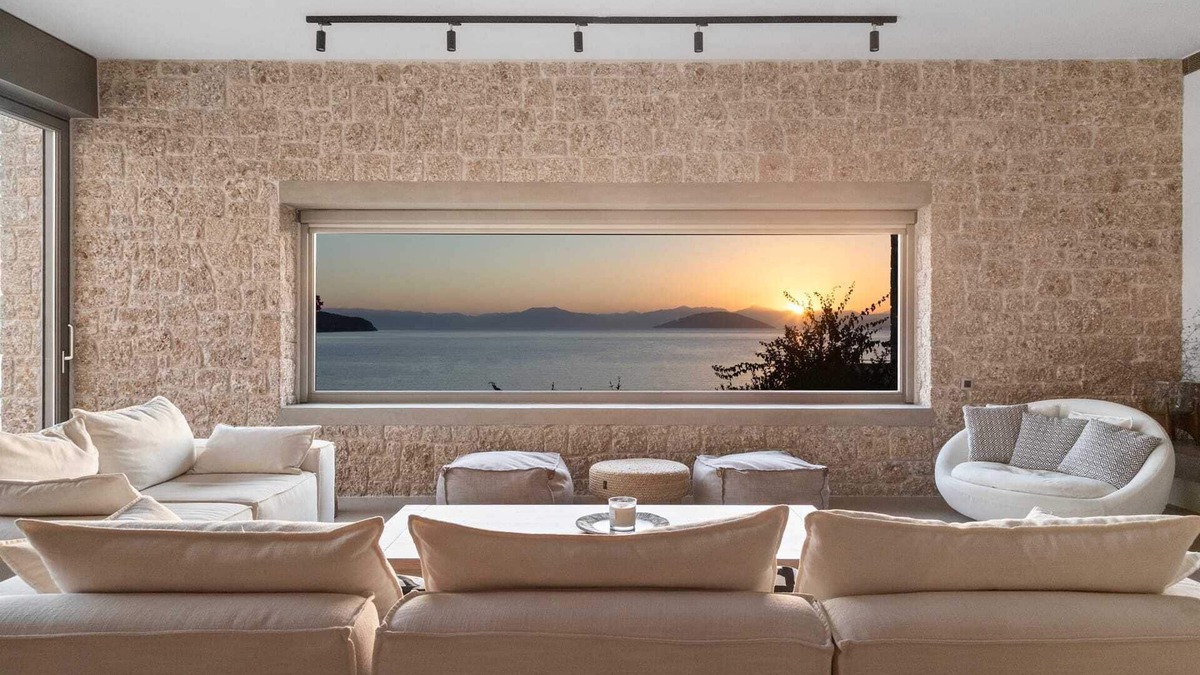 Kilada Villa | Luxury Villa with Sunset Pool, Tennis & Beach Volley – Ideal for Large Families!