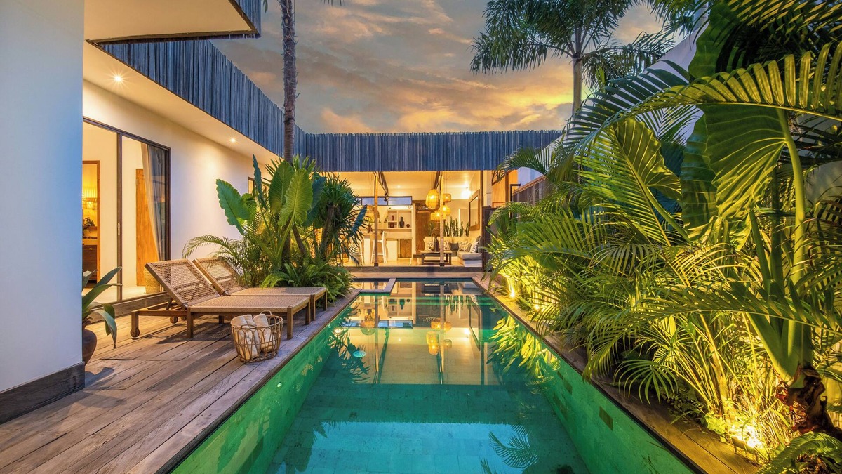 Umalas Villa | Luxury Villa Yogisurf 3 pool & jacuzzi