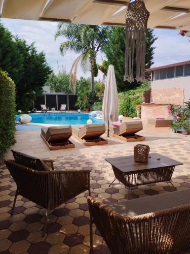 Nea Kios Villa | Luxury Villas Chrysa Private Pool & Spa
