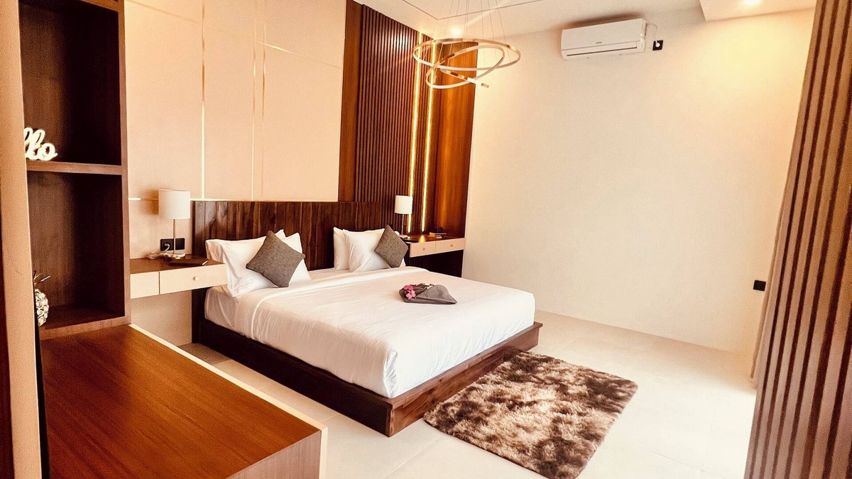 Kuta Villa | Luxury VIP Villa in the center of Kuta Lombok with private pool and garden