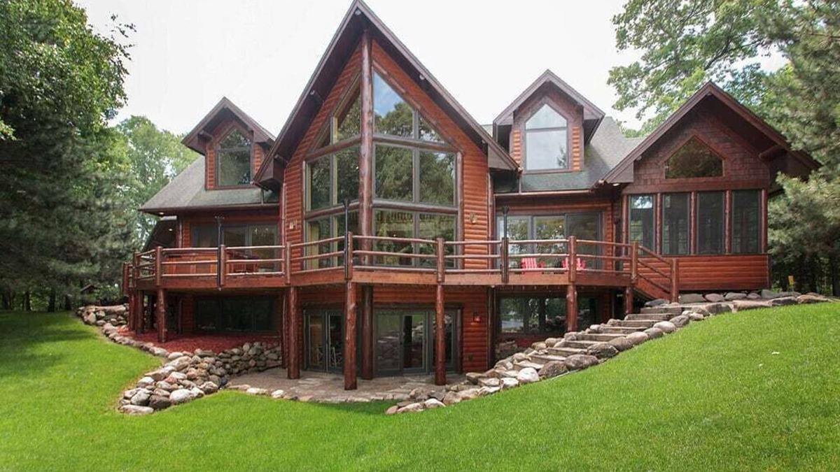 Crosslake House | Luxury water home on Whitefish Chain of lakes