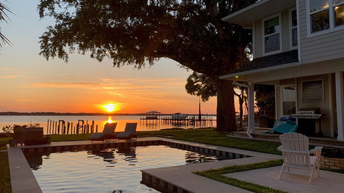 Merritt Island House | Luxury Waterfront Home Perfect for a Family Getaway