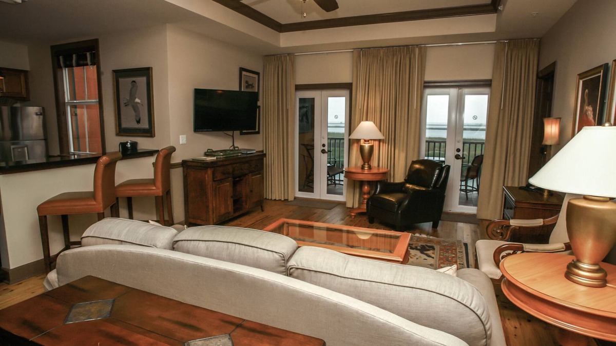Historic Downtown Apalachicola Condo | Luxury Waterfront Condo in Historic Apalachicola #307