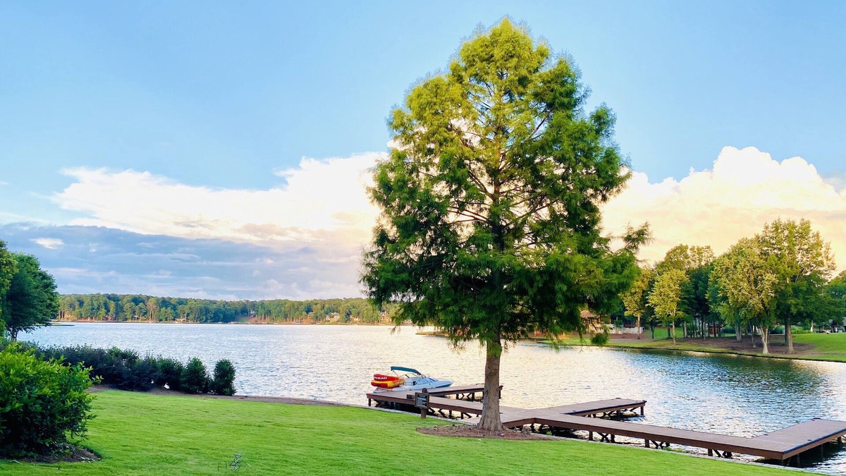 Lake Oconee Villa | Luxury Waterfront Suite/Prime Location!