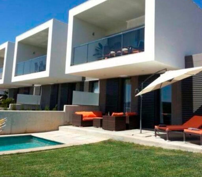 Cala Mandia House | Luxus Chalet Casas blancas