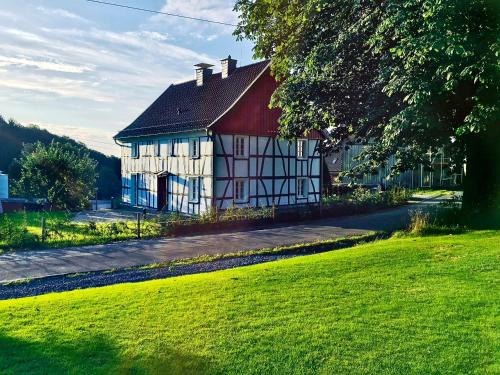Reichshof Villa | Luxus-Ferienhaus "Hassel 14"