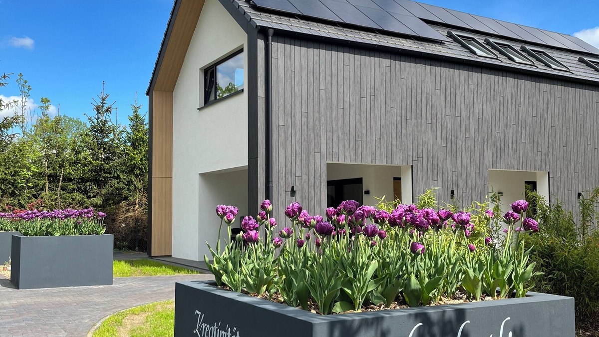Basthorst House | Luxus Wellnesshaus für bis zu 6 Personen - mit Sauna & Whirlpoolwanne - BJ 2023