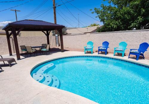 Rancho Oakey House | LV Amazing Single Story - Private Pool Games BBQ