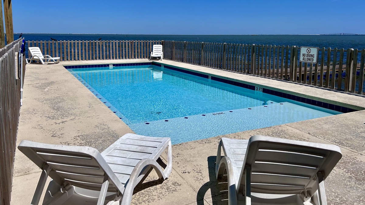 Flour Bluff House | Lv113 - Oscars Lodge 3 Bedroom Home by Redawning