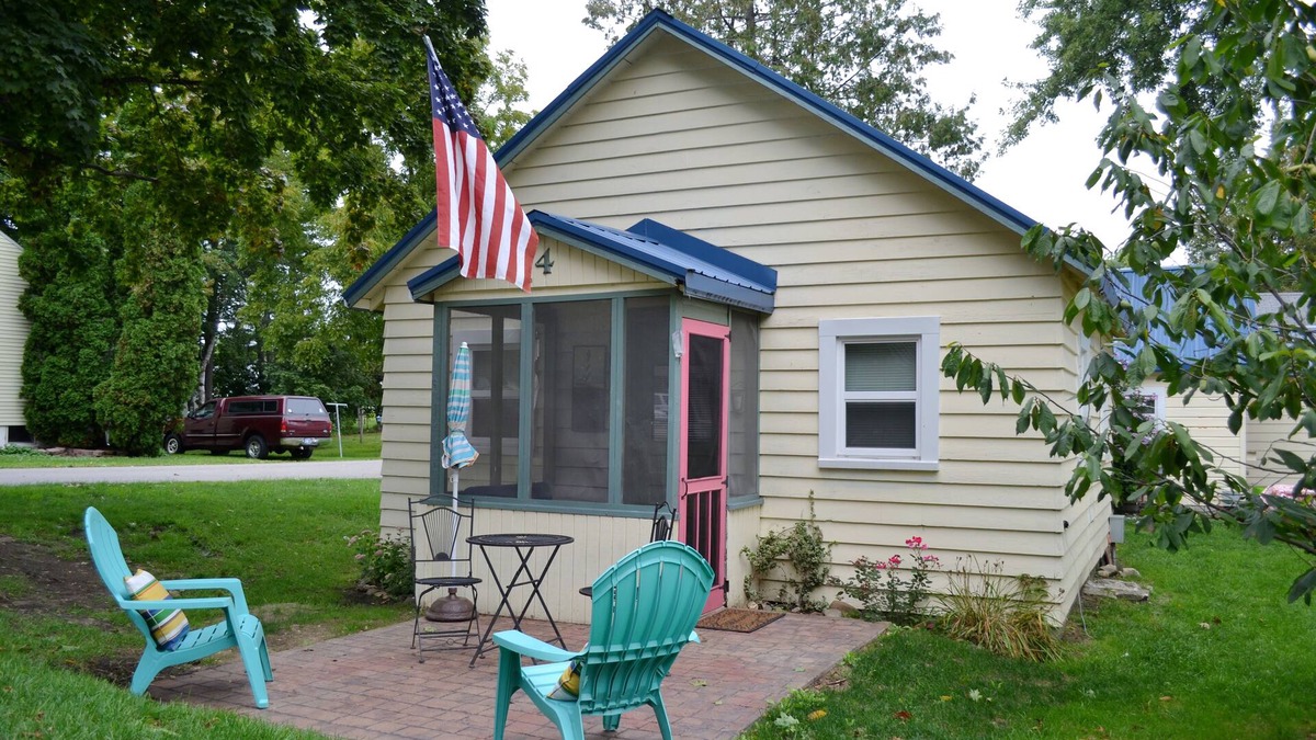 Port Austin Cottage | LYC Cottage #4