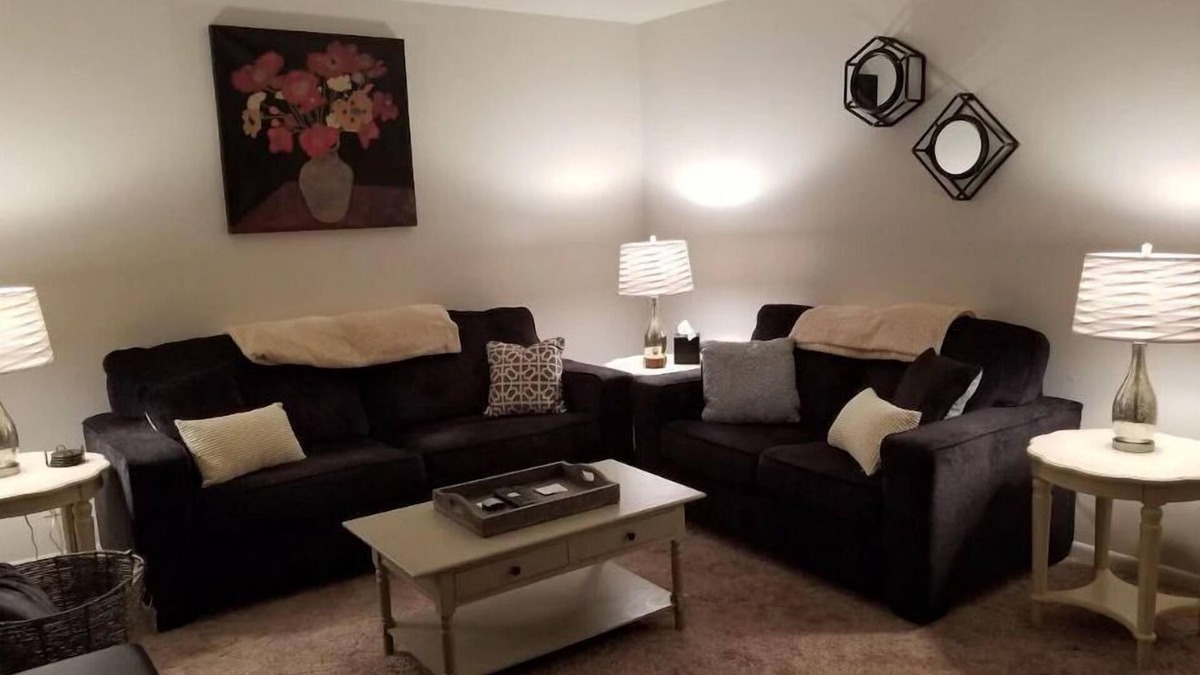 Bourbonnais House | Lyle and Taylor present- The Comfort is Amazing!