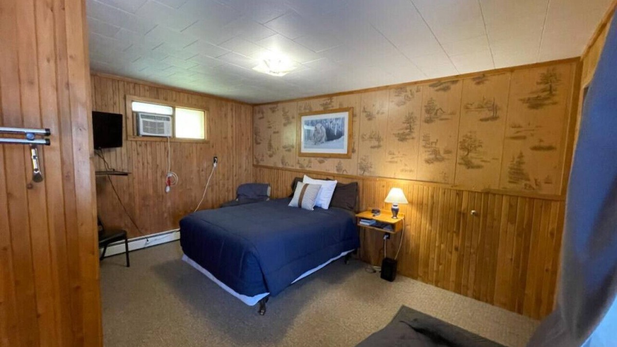 Onaway Cabin | Lyons in Onaway - 1 Full Bed - Room 6 - Sleeps 2