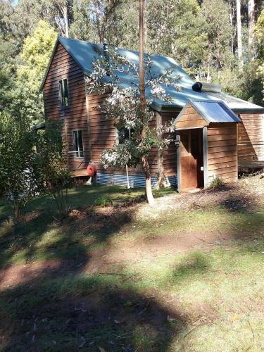 Hallston House | Lyrebird Gully Retreat