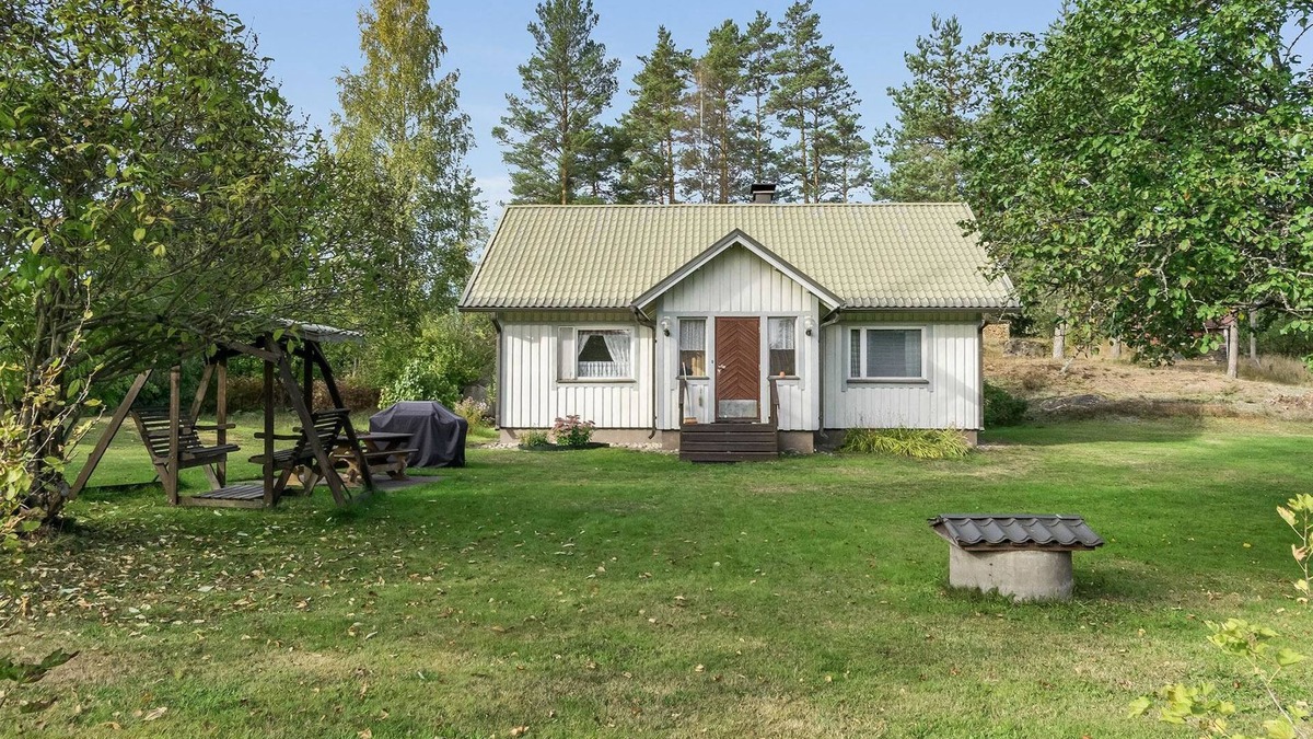 Kannuskoski House | Mäkelän Vierastalo by Interhome