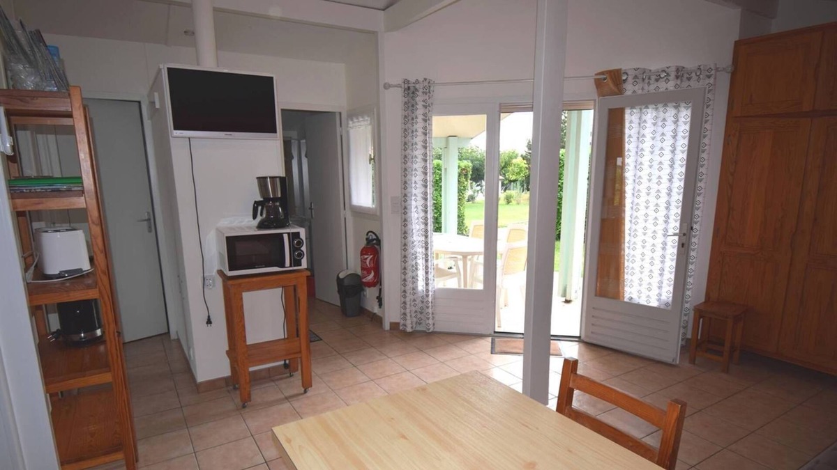 Le Mas-dAgenais Ski Chalet | Mésange - Village de 10 gîtes, style chalets en pin