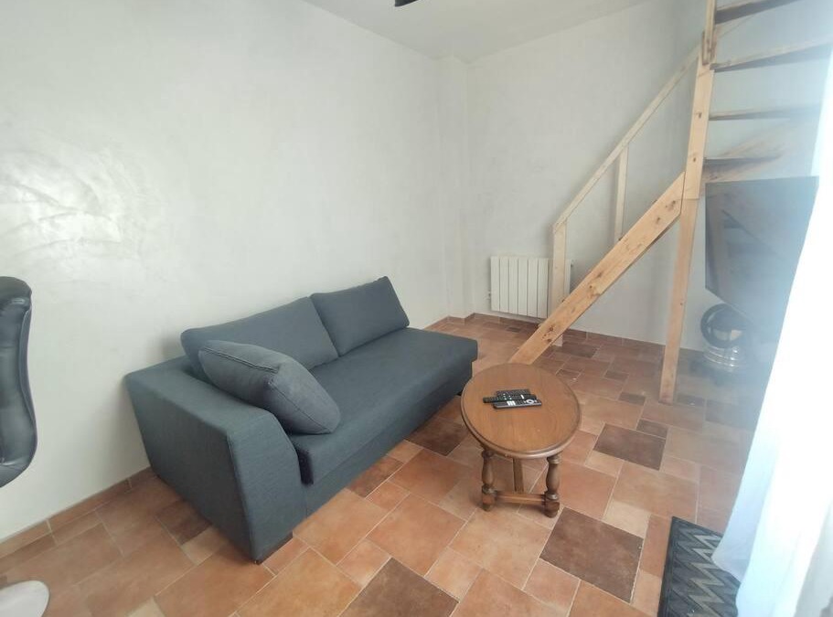 Mezieres-sur-Seine House | Méziere sur seine, petite maison